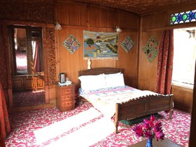 New Jacquline Heritage Houseboats