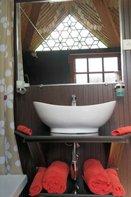 New Jacquline Heritage Houseboats