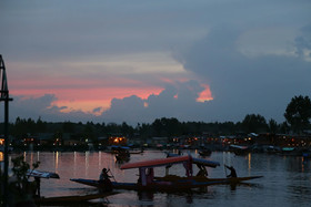 New Lucky Star Group of Houseboats