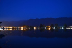 Peacock Houseboats
