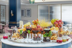 Radisson Collection Hotel & Spa Riverfront Srinagar