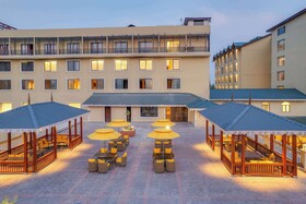 Radisson Collection Hotel & Spa Riverfront Srinagar