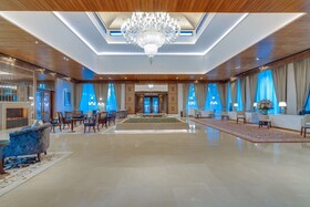 Radisson Collection Hotel & Spa Riverfront Srinagar