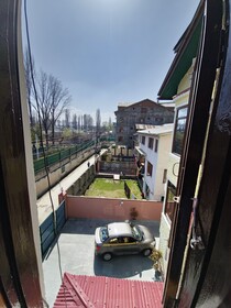 Seven Hills Hotel