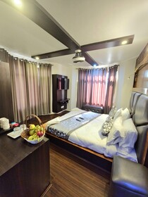 Seven Hills Hotel