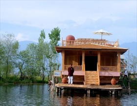 Sukoon Houseboat