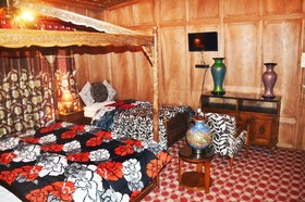 Swan Group Of Houseboats