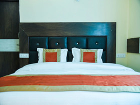 The Host By OYO Rooms