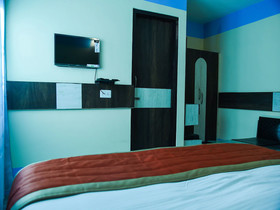 The Host By OYO Rooms