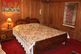 Wangnoo Worth Houseboats