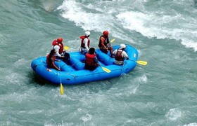 Welcom Heritage Gurkha Houseboats