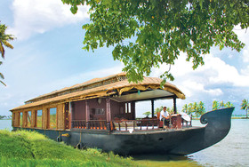 Cosy Houseboats