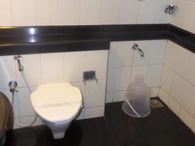 Hotel Elegance Angamaly