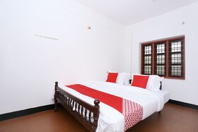 Kaveri Tourist Home by OYO Rooms