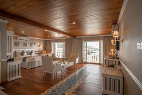 State Beach Resort & Spa