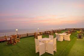 State Beach Resort & Spa