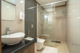 State Beach Resort & Spa