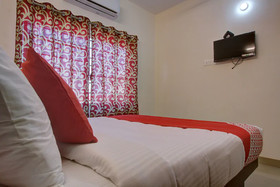 Century Park by OYO Rooms