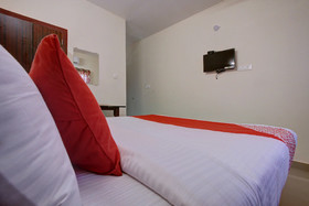 Century Park by OYO Rooms