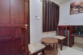 OYO 26743 Emirates Regency