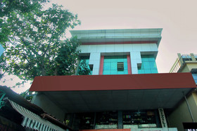 OYO 26743 Emirates Regency