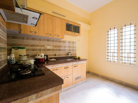 Fort Beach Service Apartment by OYO Rooms