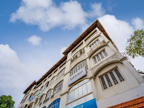 Fort Beach Service Apartment by OYO Rooms