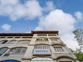 Fort Beach Service Apartment by OYO Rooms