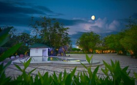 Contour Backwaters Resort & Convention Center