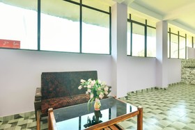 Hotel Drizzle Mount by OYO Rooms