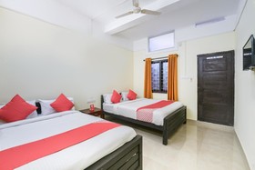 Hotel Drizzle Mount by OYO Rooms