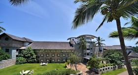 Gokulam Grand Turtle On The Beach
