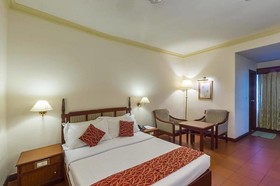 Issacs Residency