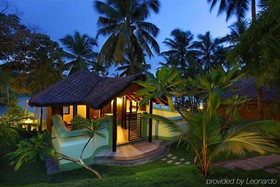 Fragrant Nature Backwater Resort & Ayurveda Spa