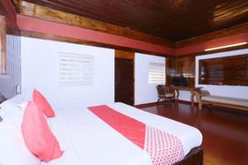 Eletaria By OYO Rooms