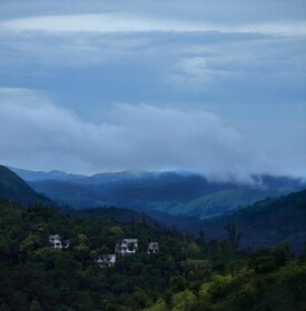 Hills & Hues