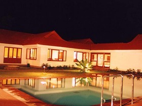 Silver Crest Hotel