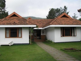 Silver Crest Hotel