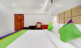 Highness Inn by Treebo Hotels