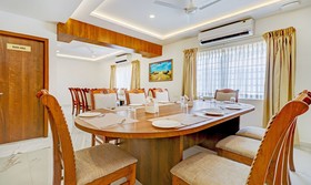 Highness Inn by Treebo Hotels
