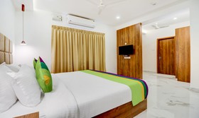 Highness Inn by Treebo Hotels