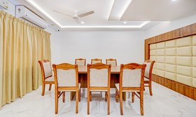 Highness Inn by Treebo Hotels