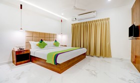 Highness Inn by Treebo Hotels