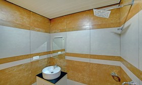 Majestic Inn by Treebo Hotels