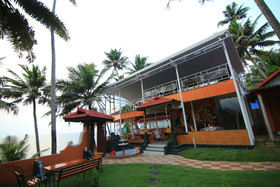 Black Beach Resort