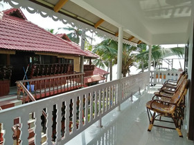 Black Beach Resort