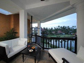 Vasundhara Sarovar Premiere