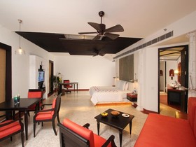 Vasundhara Sarovar Premiere