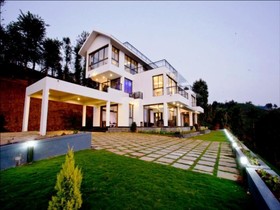 Chateau Woods Boutique Estates