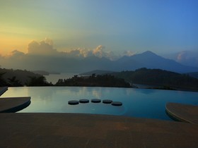Sharoy Resort